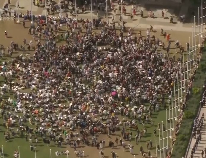 Hundreds of anti-Israel protestors arrested in London for supporting group banned under terrorism law