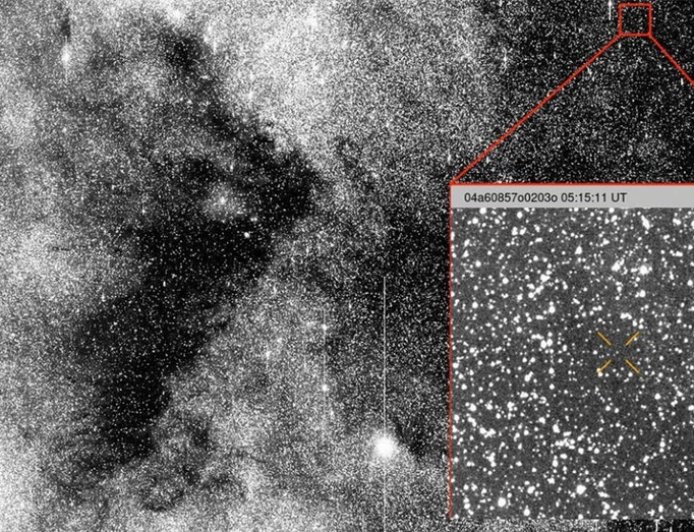 Harvard physicist says massive interstellar object could be alien probe on 'reconnaissance mission'