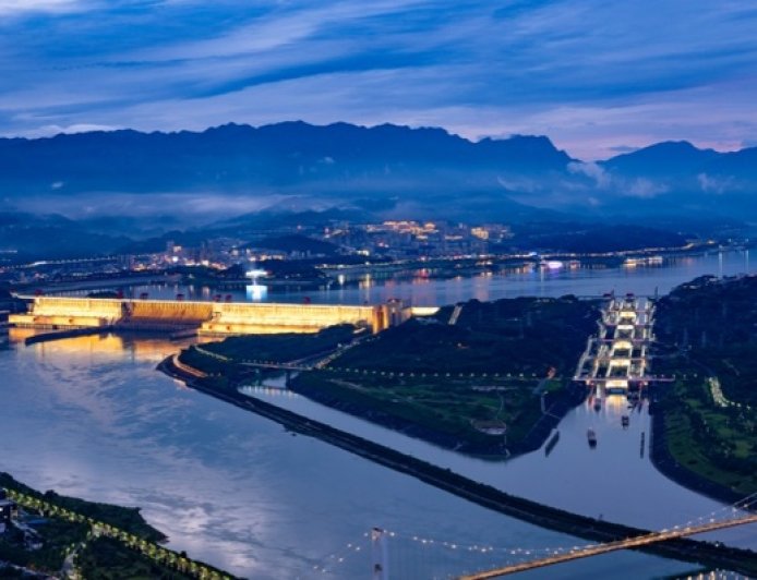 财说｜266亿投入“不求回报”，红利王长江电力的平衡术