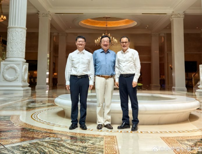 执掌新长安汽车11天后，朱华荣到深圳拜访任正非