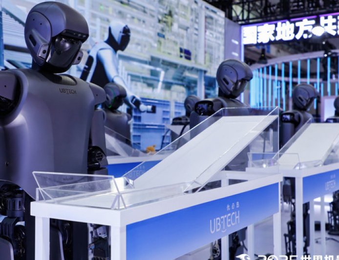 2025世界机器人大会观察：人形机器人销量火爆，可工业机器人巨头仍不下场