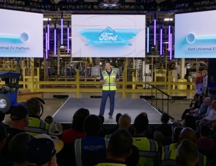 福特砸 20 亿美元改造肯塔基工厂：颠覆百年装配线，3 万美元中型电动皮卡 2027 年上市