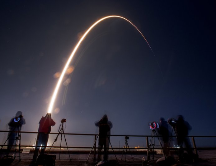 登陆月球后成功上市，但萤火虫航天盈利难题仍待解