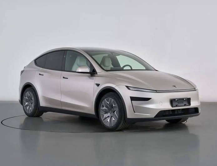 特斯拉「全新Model Y 7人座休旅」歐洲現身！預計今年開賣