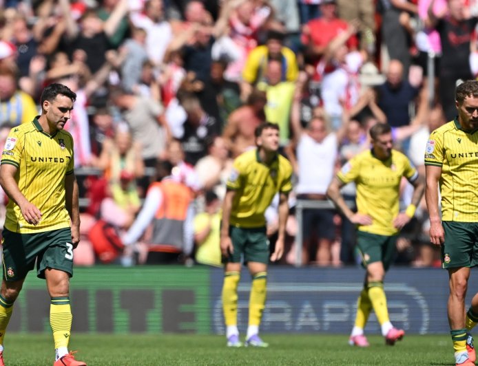 Wrexham handed major Championship warning after heart-breaking opening weekend defeat