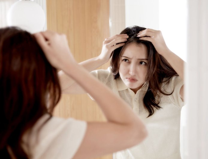 出油旺盛、髮根扁塌成台人頭皮困擾！生髮醫師建議從「洗頭」下手