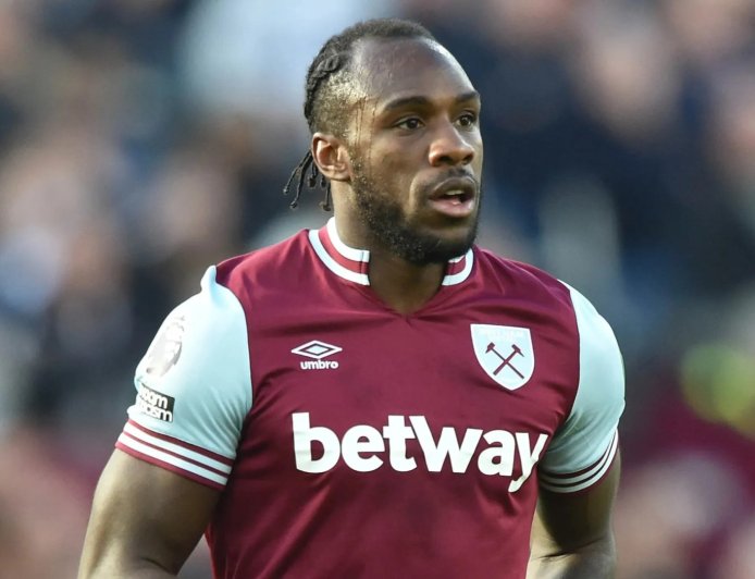 ‘He’s better than that’ – Michail Antonio called out by Simon Jordan for ‘ridiculous statement’