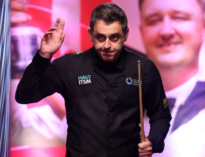 Ronnie O’Sullivan unveils secret weapon as he takes step closer to £500,000 prize