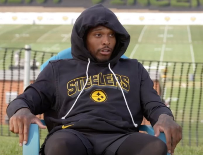 Jalen Ramsey throws subtle shade at Mike McDaniel and Dolphins as Mike Tomlin gives Aaron Rodgers injury update