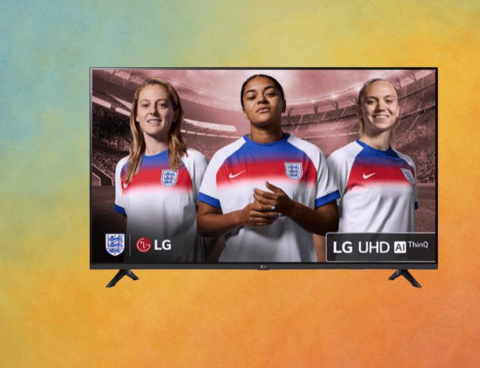 Save £50 off ‘sharp and vibrant’ 43-inch LG HD TV – just in time for the new Premier League season