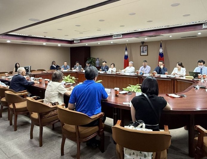 經濟部端解方救國產車　車商哀怨部長越說車市越慘