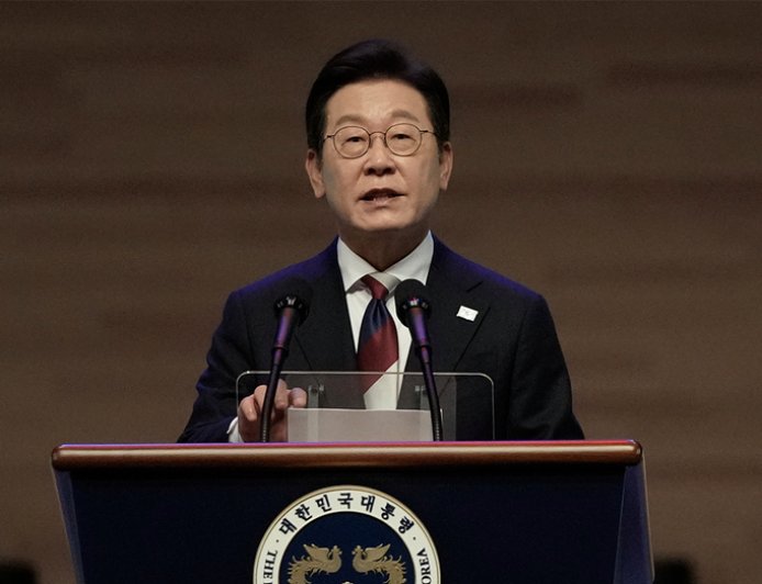 South Korea to end some military activity on border to ease tensions with North Korea