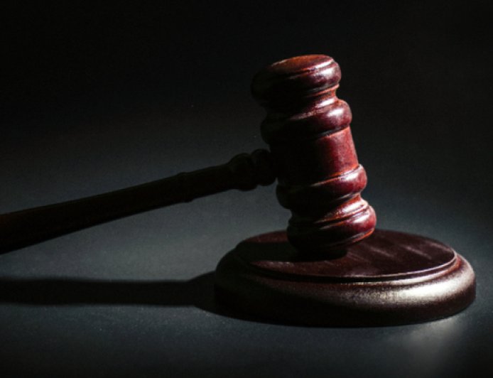 跨省非法填埋6700余吨废硫膏污染超3万吨土壤，19人被判刑