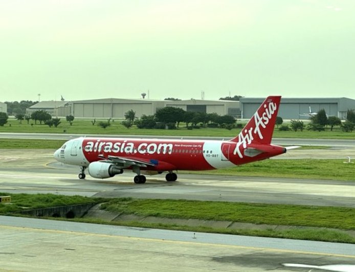 备降变“错降”？亚航客机在韩国改降机场致乘客混乱