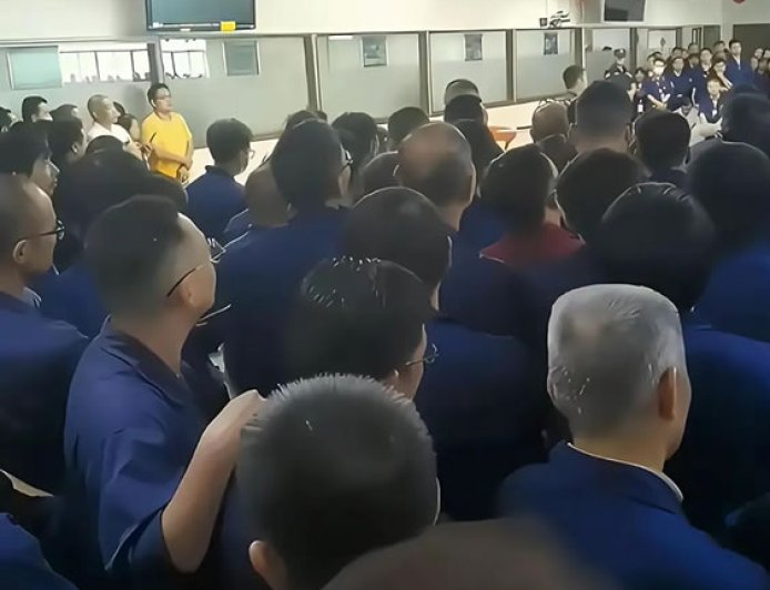 外企也不好干，深圳1300人大厂突然解散，员工怒怼工会