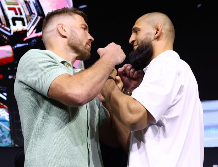 UFC 319 Livestream: How to Watch Du Plessis vs. Chimaev MMA Fight Live Online