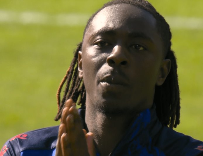 Eberechi Eze appears to say goodbye to Crystal Palace fans as he closes in on Tottenham switch