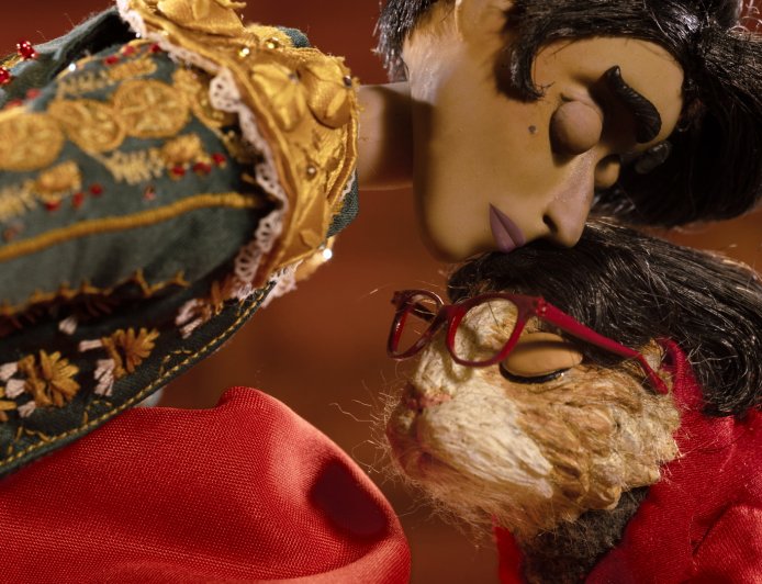 Adult Swim’s Delightful Spanish Language Series ‘Women Wearing Shoulder Pads’ Features ’80s Flair, Lesbian Trysts and So Many Guinea Pigs: TV Review