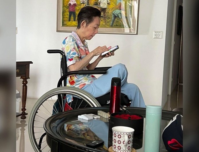 上午才出院…吳淑珍「吃水果又昏倒」!陳水扁目擊急處理 現況曝光