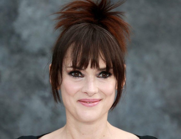 Winona Ryder Slams Hollywood For Making Aging Difficult With Plastic Surgery