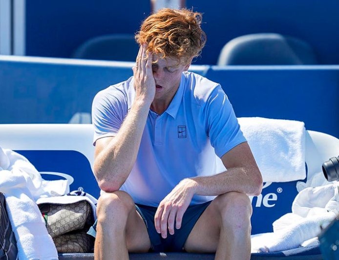 Jannik Sinner retires from Cincinnati Open final against Carlos Alcaraz, stuns crowd after just 5 games