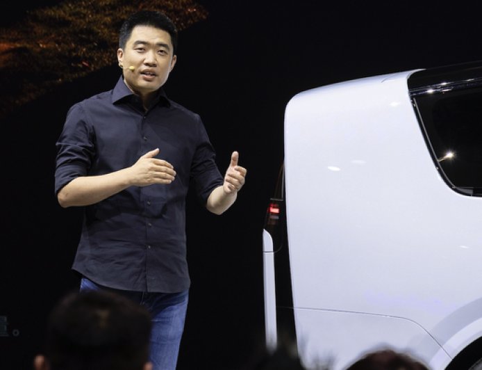 理想CEO李想请卡车司机吃饭，称对撞测试“有冒失但无意冒犯”