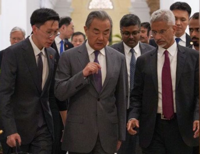 王毅對話印外長蘇傑生：中印關係呈現回歸合作主航道的積極態勢