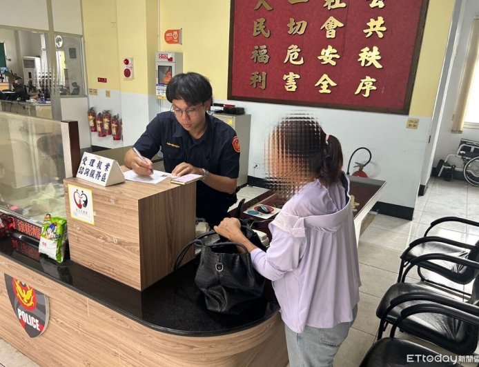 屏東婦接假海關簡訊恐嚇歪　警耐心確認：詐騙啦！
