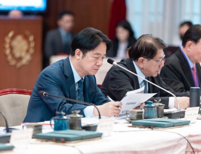 台灣正站在十字路口　執政者如何在剛直與柔軟之間游刃有餘？　