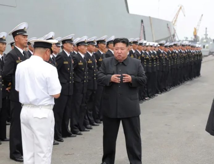 朝鲜领导人呼吁迅速加强其国家的核能力