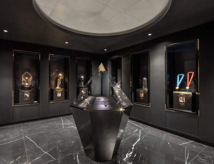 Tom Brady Puts Super Bowl Rings on Display at ‘Hall of Excellence’ in Vegas, Ahead of New NFL Season