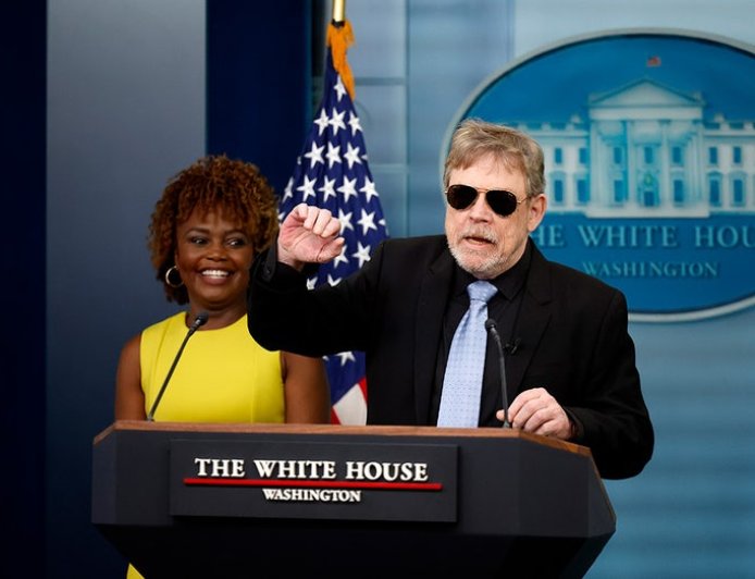 ‘Star Wars’ actor Mark Hamill reveals he considered leaving the US when Trump won re-election