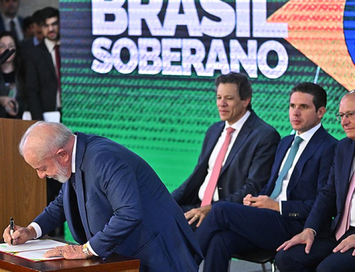 美国同意与巴西进行关税磋商，但借口“国家安全”反对其部分主张