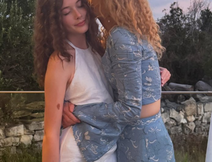 Nicole Kidman Shares Rare Summer Photos With Daughters Sunday and Faith