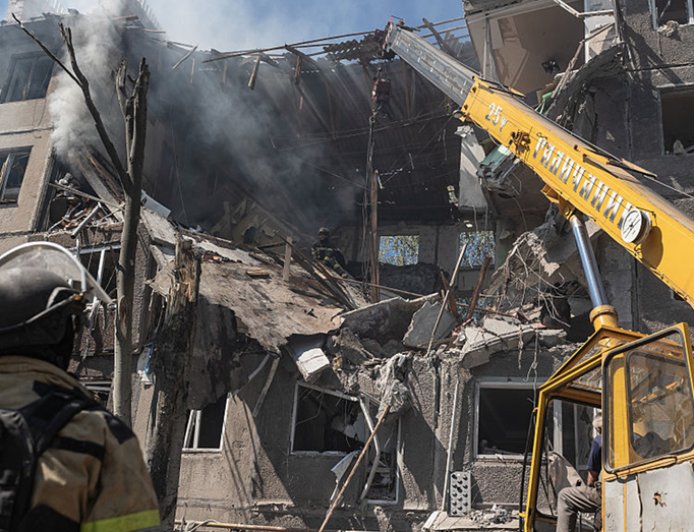 Russia launches largest attack on Ukraine this month following Trump's meetings with Putin, Zelenskyy