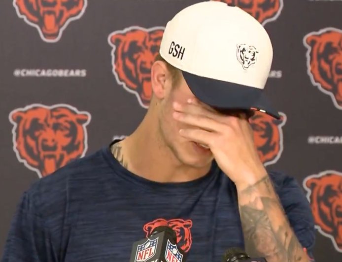 Caleb Williams gives two-word reaction as Bears QB breaks down in tears after Chicago hands out decade-plus first