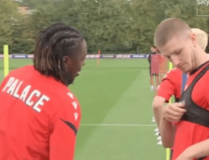 Adam Wharton appears to make Crystal Palace transfer stance clear in front of Eberechi Eze