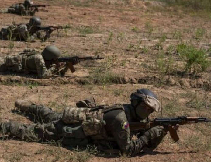 哥伦比亚雇佣兵：隐藏在其他国家战争中作战的军队