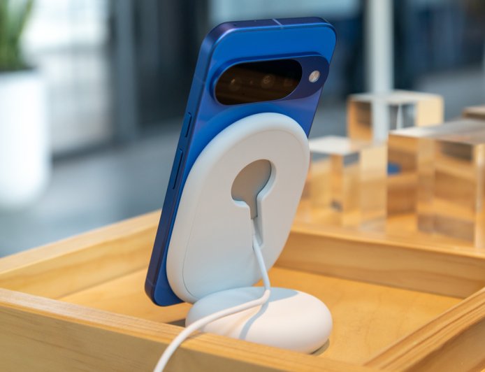 为何 Pixel 10 Pro XL 手机独享 25W 无线快充？谷歌回应：规避起火隐患、兑现 7 年更新承诺