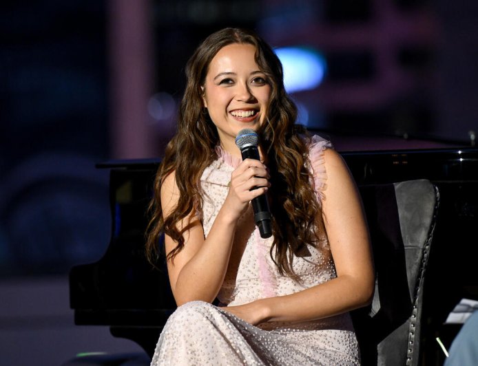 Laufey Talks Music Education and Overcoming Genre Snobbery at Grammy Museum Chat and Concert