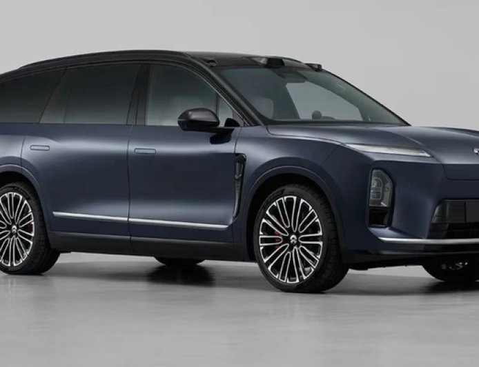 全新蔚来ES8预售价41.68万起，电池租用方式购买下探至30.88万