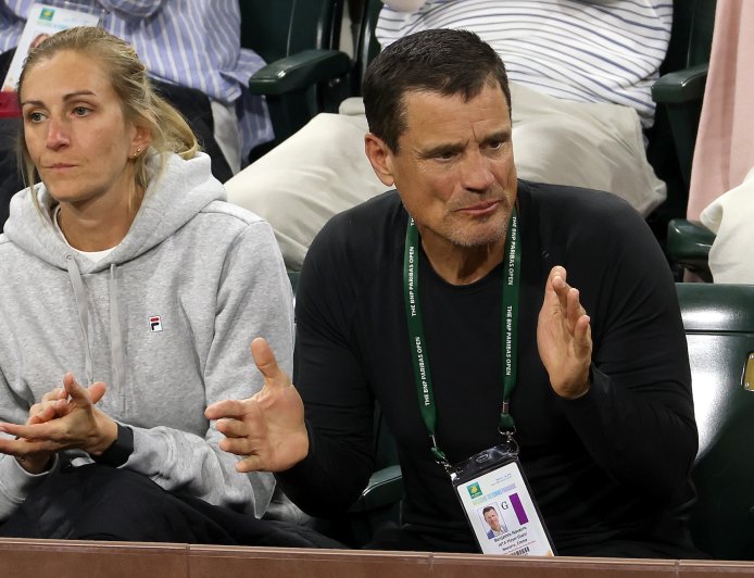 Tennis Star Emma Navarro's Family Guide: Meet Her Billionaire Parents