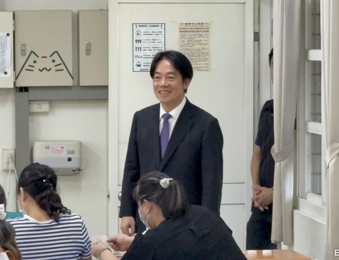 翻不了盤！他曝賴清德「三年做不了事」　PTT喊解方：找他合作