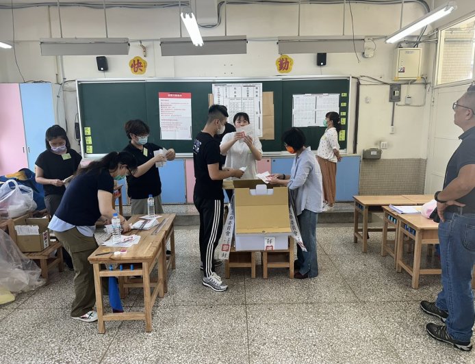 大罷免第二輪投票和平落幕 全台24件違法違序...5人帶手機