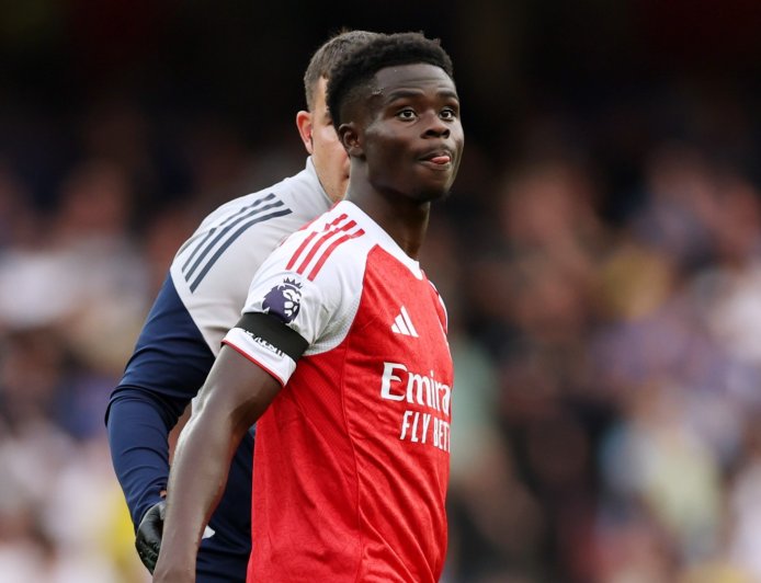 Premier League LIVE: Saka and Odegaard injured, Brentford shock Villa, Tottenham stun Man City, Postecoglou wants return amid Forest links