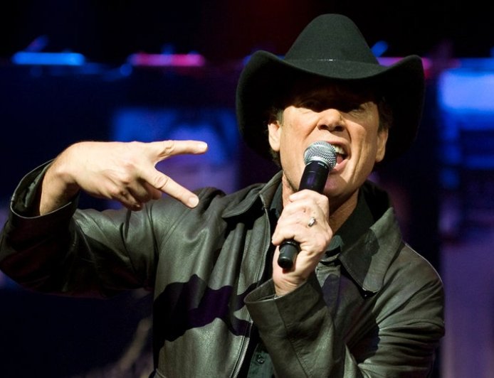 Country star Ronnie McDowell told son he was 'having a stroke' during live performance