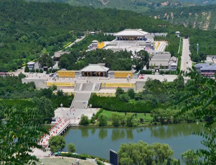 毛主席亲自撰写的祭文，“读来竟比南京的宪法更令人心潮澎湃”