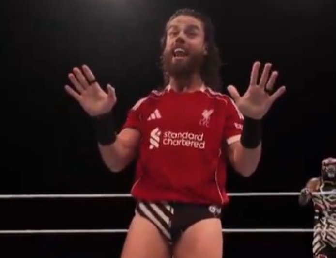 WWE star rattles Newcastle United fans over Alexander Isak transfer saga