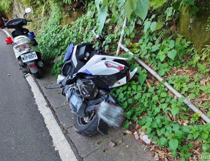 17歲少年暑假「無照騎車」跑北投山路　慘自撞人車墜谷