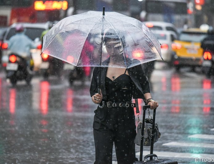 快訊／氣象署發大雨特報　短時強降雨炸5縣市